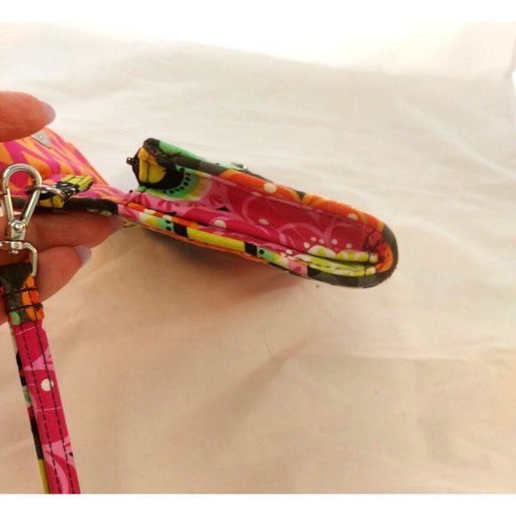 VERA BRADLEY Ziggy Zinnia Retired Your Turn Smartphone Wristlet w/Turn Lock - Picture 6 of 8